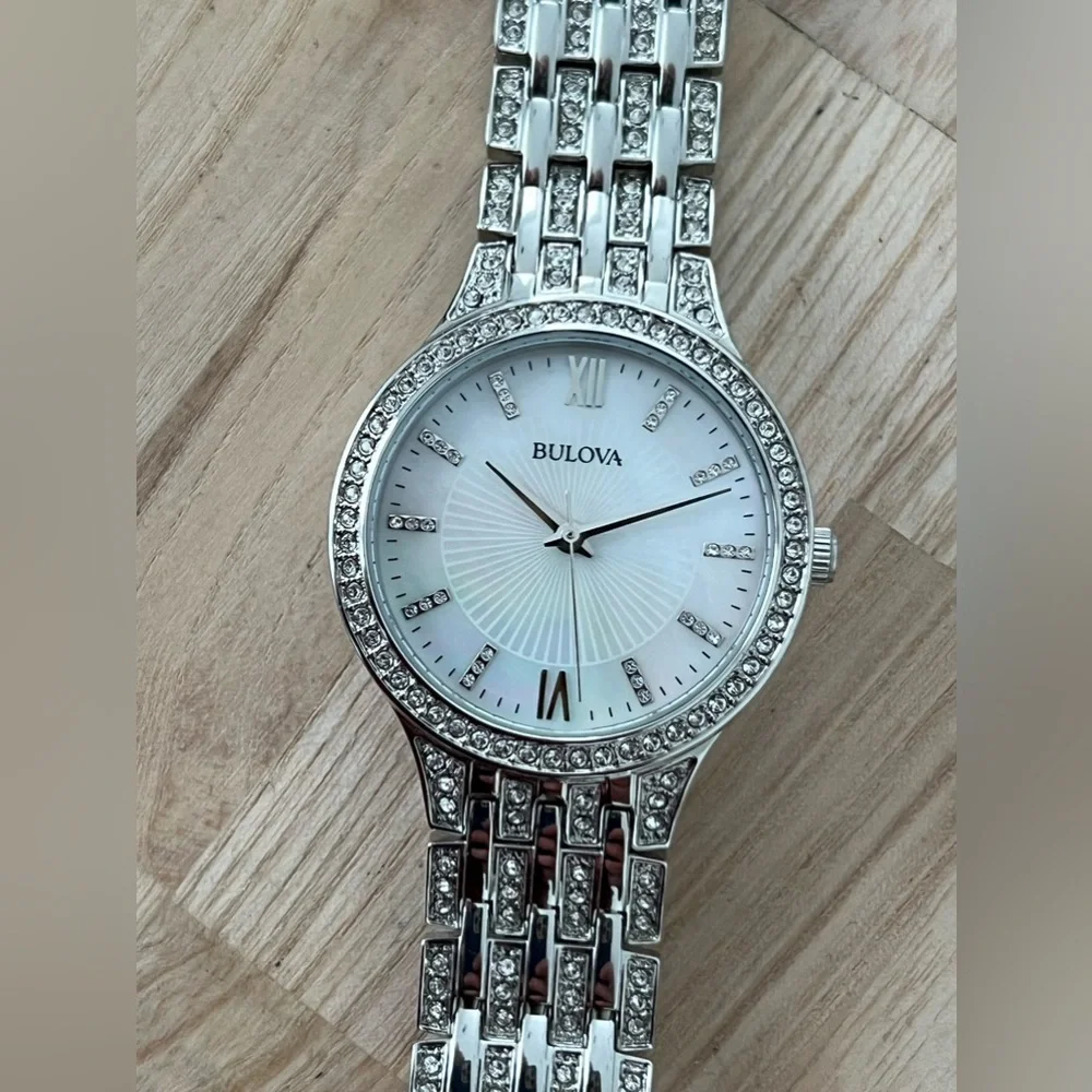 Bulova Swarovski Crystal Ladies Watch Mother of Pearl Face Gorgeous New w/o Tags